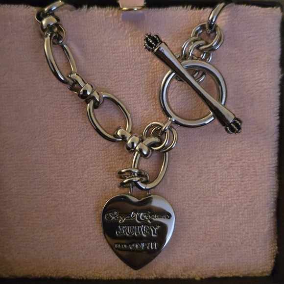 Juicy couture Silver Heart Pendant Necklace - Picture 4 of 4